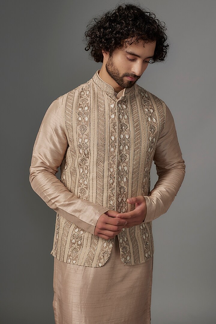 Beige Silk Floral Embroidered Bundi Jacket Set by KSHITIJ CHOUDHARY MEN at Pernia's Pop Up Shop