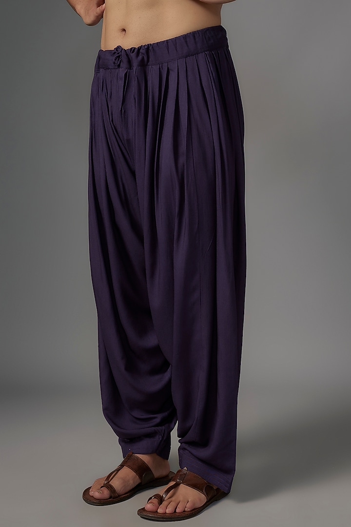Purple Velvet Foil & Resham Embroidered Kurta Set by KSHITIJ CHOUDHARY MEN at Pernia's Pop Up Shop