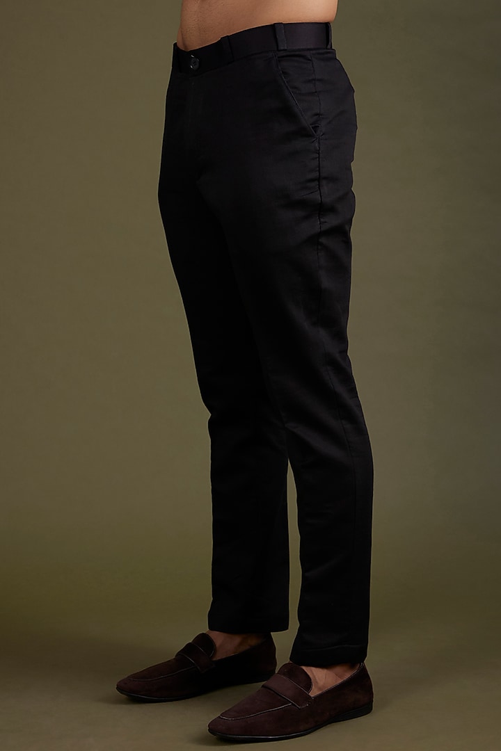 Black Silk Thread Work Wedding Sherwani Set by KSHITIJ CHOUDHARY MEN at Pernia's Pop Up Shop