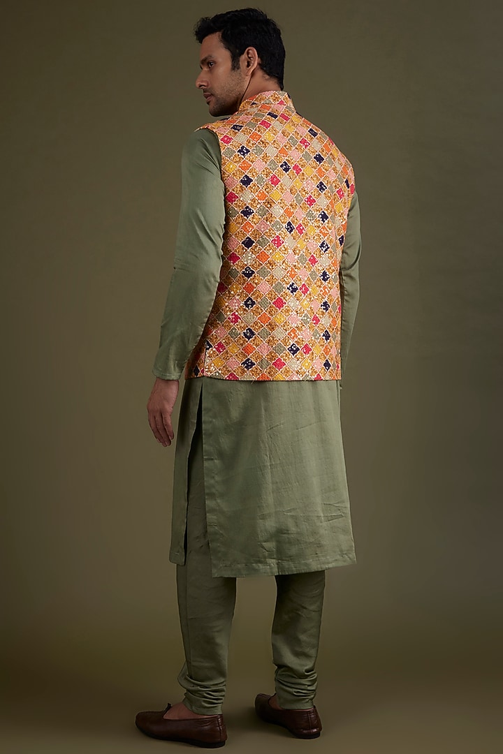 Mustard Georgette Printed & Embroidered Bundi Jacket Set by KSHITIJ CHOUDHARY MEN at Pernia's Pop Up Shop