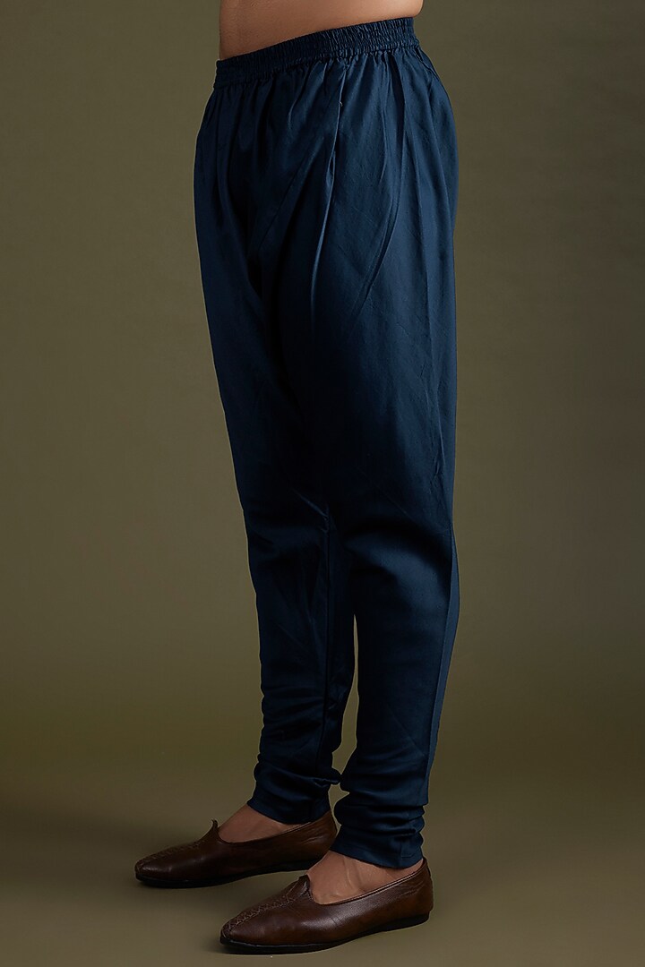 Navy Blue Silk Thread Embroidered Kurta Set by KSHITIJ CHOUDHARY MEN at Pernia's Pop Up Shop