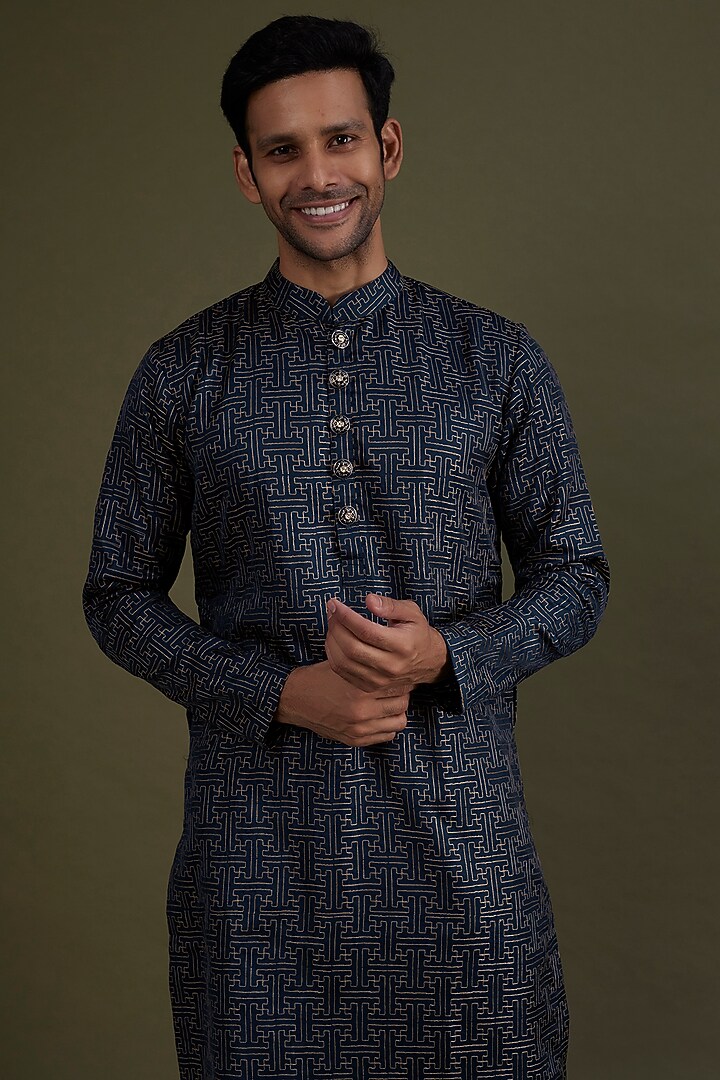Navy Blue Silk Thread Embroidered Kurta Set by KSHITIJ CHOUDHARY MEN at Pernia's Pop Up Shop