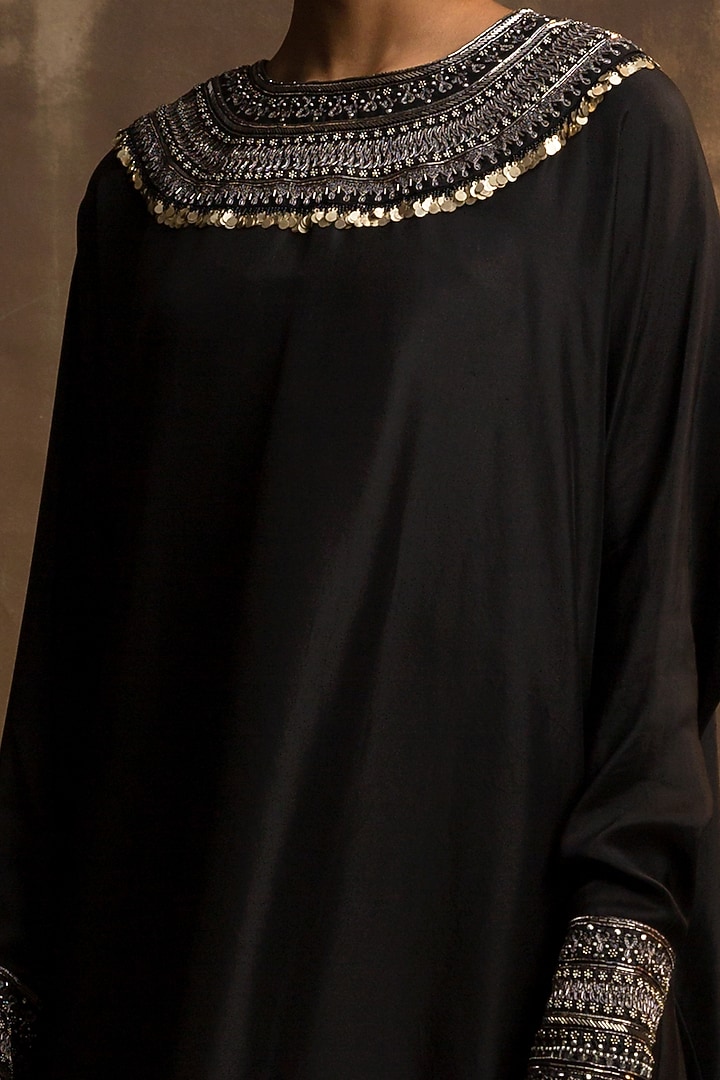 Black & Silver Silk Cape Set by Karishma Khanduja Bareilley at Pernia's Pop Up Shop