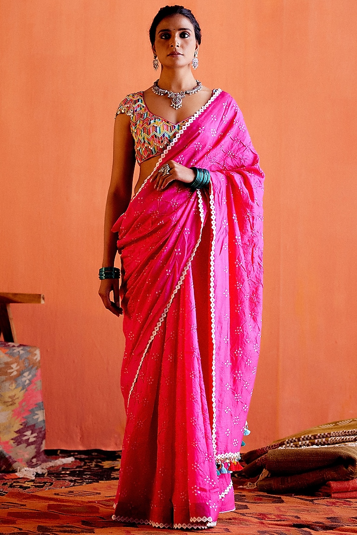 Magenta Pink Chanderi Hand-Dyed Bandhani Saree Set by Karishma Khanduja Bareilley