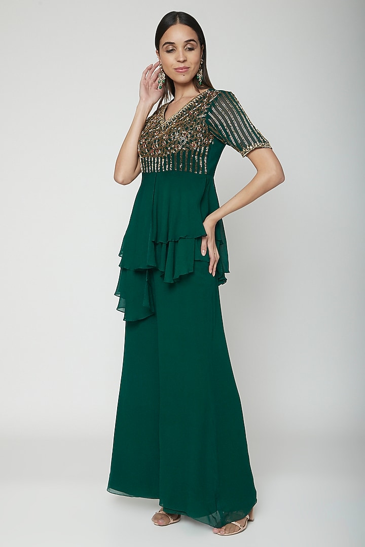 Emerald Green Hand Embroidered Kurta Set by Kakandora at Pernia's Pop Up Shop