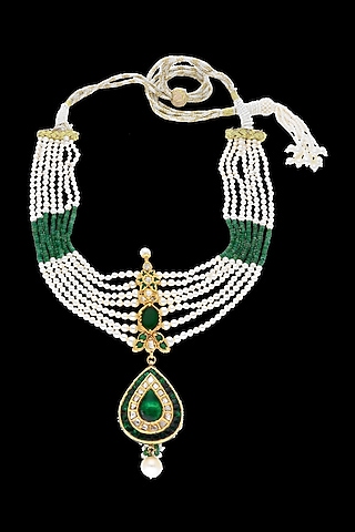 18kt Yellow Gold Finish Emerald Green & Diamond Necklace by Karan kothari jewellers