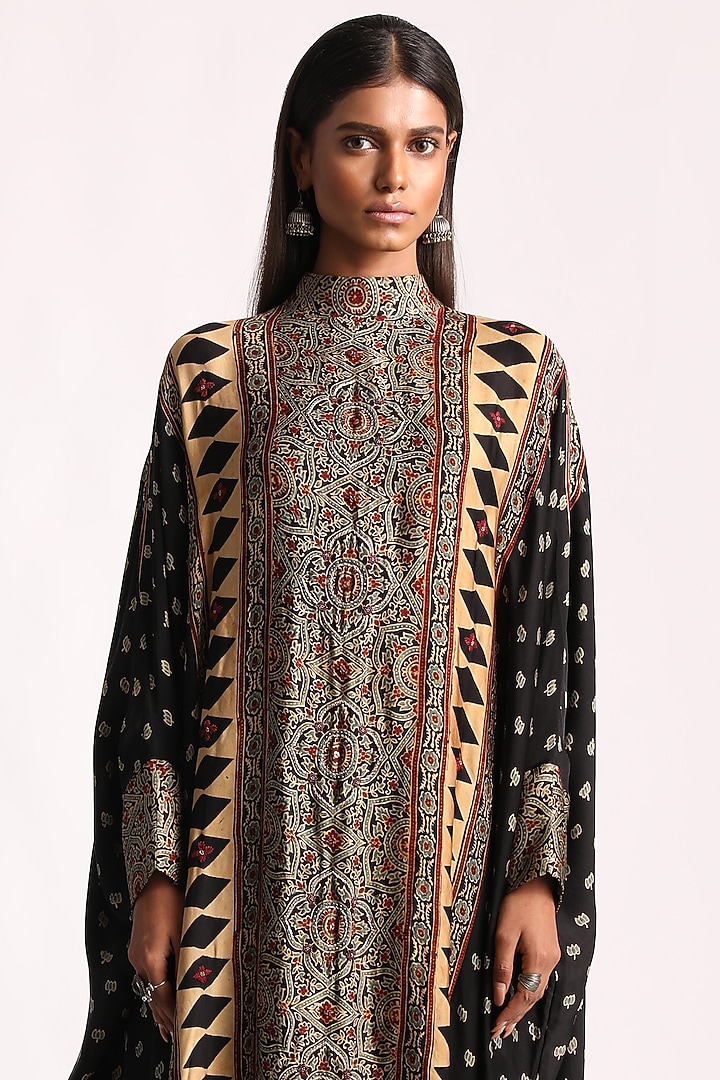 Black Printed Kaftan Set by Kritika Murarka at Pernia's Pop Up Shop