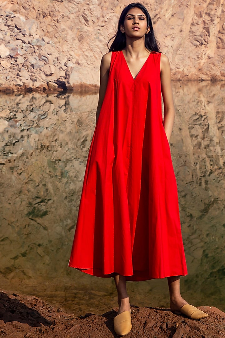 Red Pleated Midi Dress by Khara Kapas