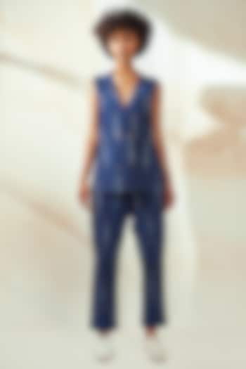 Blue Printed Tunic Set by Khara Kapas at Pernia's Pop Up Shop