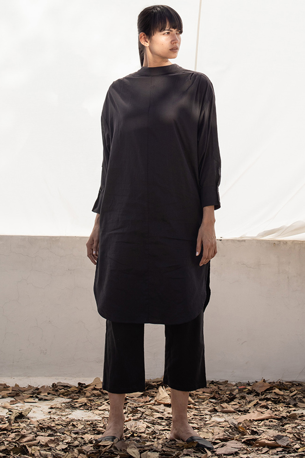 Black crepe solid straight kurta hot sale