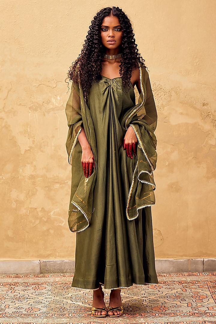 Sap Green Chanderi Slip Vacation Dress With Dupatta by Khara Kapas at Pernia's Pop Up Shop