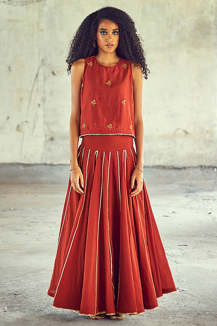 Red Embroidered Skirt Set by Khara Kapas