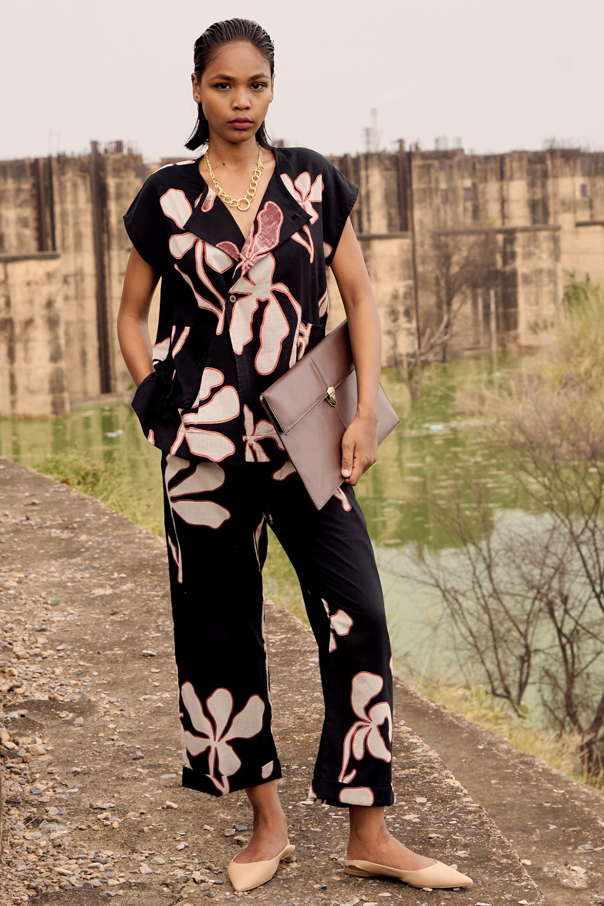 Black Mul Lino Printed Co-Ord Set by Khara Kapas at Pernia's Pop Up Shop