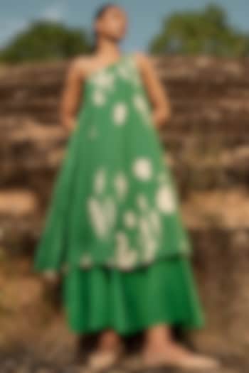 Forest Green Mul Lino Printed Summer Dress by Khara Kapas at Pernia's Pop Up Shop