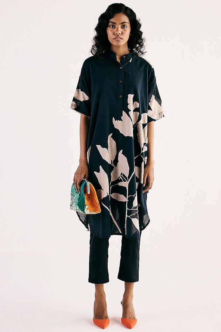 Black Cotton Mul Floral Printed Co-Ord Set by Khara Kapas at Pernia's Pop Up Shop