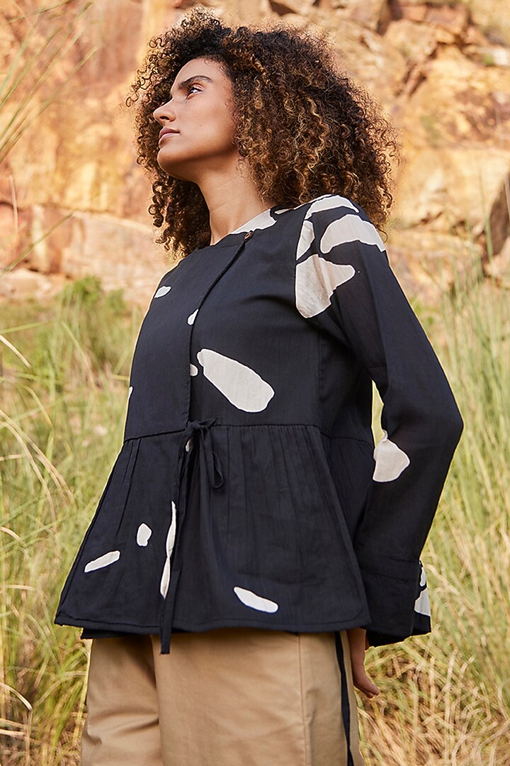 Black & Off-White Printed Blouse by Khara Kapas at Pernia's Pop Up Shop