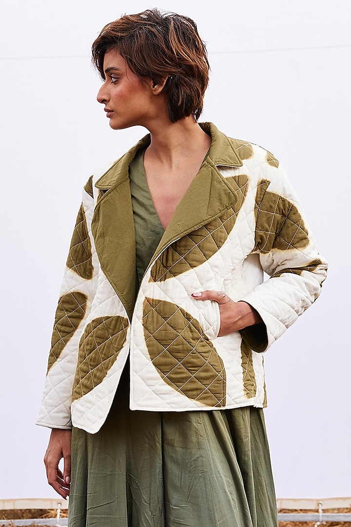 Off-White & Wasabi Green Cotton Mul Shibori Jacket by Khara Kapas