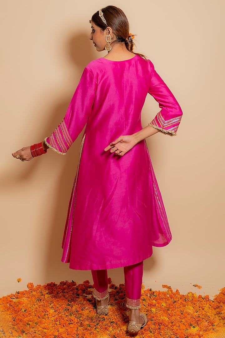 Fuchsia Silk Chanderi A-Line Kurta Set by KALAKARI BY AKANKSHA at Pernia's Pop Up Shop