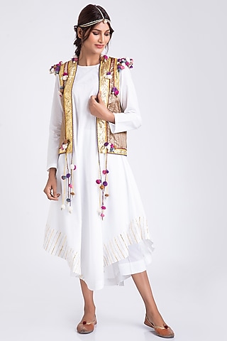 Blush Beige Embroidered Front-Open Jacket by KALAKARI BY AKANKSHA
