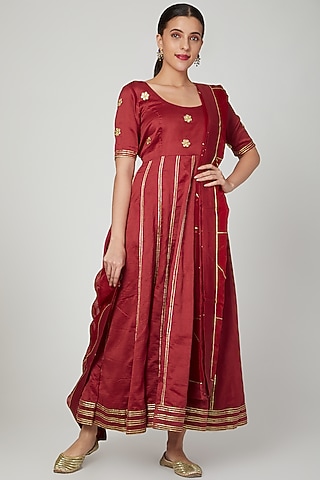 Maroon Embroidered Anarkali Set by KALAKARI BY AKANKSHA