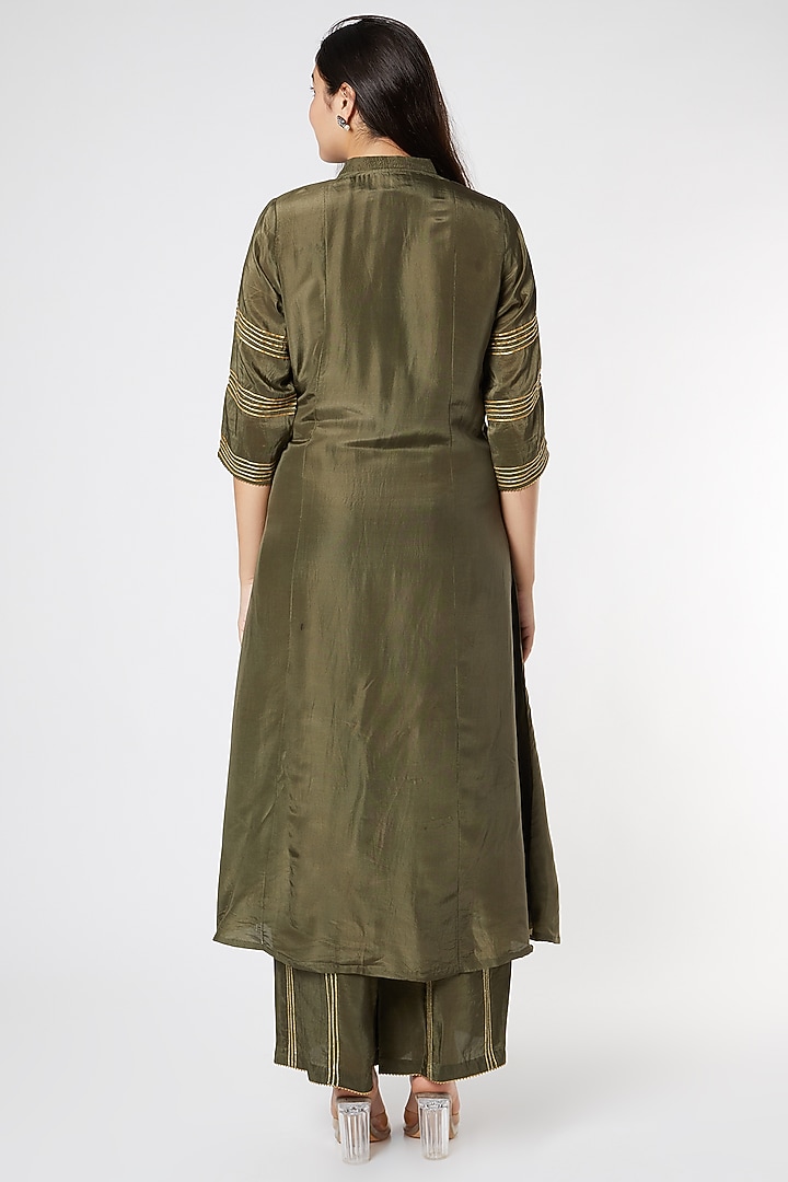 Mehendi Green Silk & Cotton Embroidered Kurta Set by KALAKARI BY AKANKSHA at Pernia's Pop Up Shop