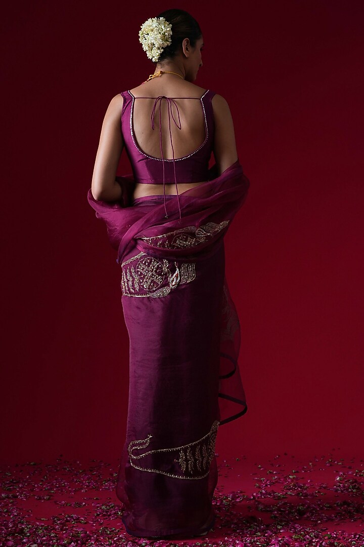 Burgundy Organza Hand & Machine Embroidered Party Wear Saree Set by KALAKARI BY AKANKSHA at Pernia's Pop Up Shop