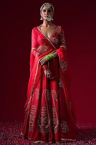 Red Silk Chanderi Machine Embroidered Lehenga Set by KALAKARI BY AKANKSHA