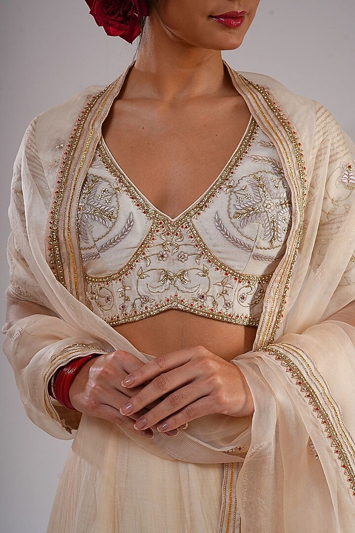 Ivory Silk Chanderi Machine Embroidered Kalidar Wedding Lehenga Set by KALAKARI BY AKANKSHA at Pernia's Pop Up Shop