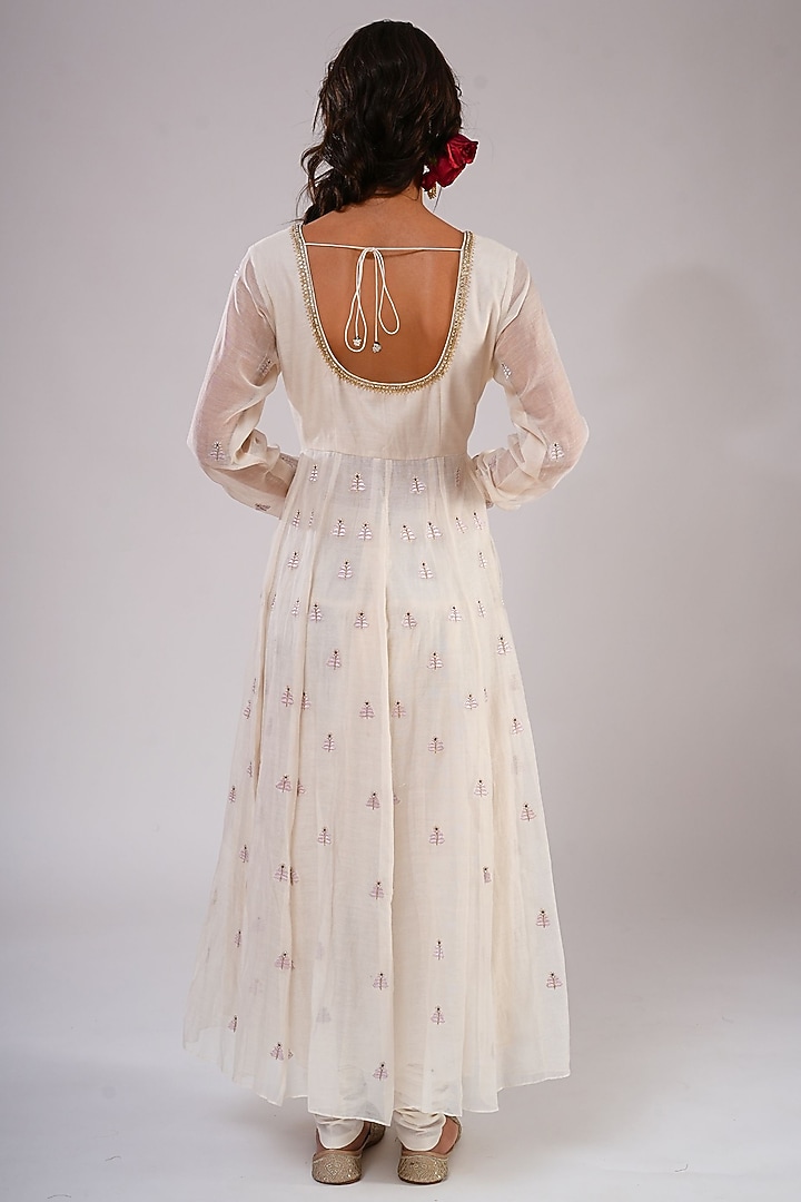 Ivory Silk Chanderi Hand & Machine Embroidered Party Wear Anarkali Set by KALAKARI BY AKANKSHA at Pernia's Pop Up Shop