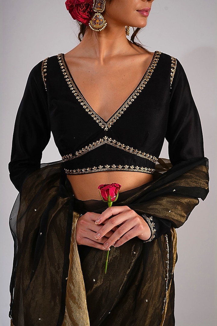 Black & Gold Silk Organza Tissue Hand Embroidered Party Wear Saree Set by KALAKARI BY AKANKSHA at Pernia's Pop Up Shop