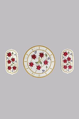 White Marble Wall Clock & Wall Hanging Set by Kaksh studio
