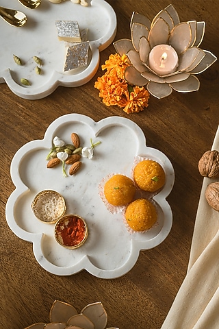 White Marble Tray by Kaksh studio