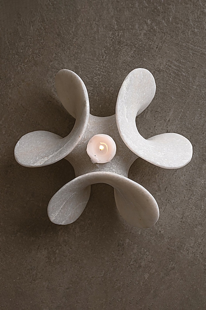 White Marble Knots Candle Holder by Kaksh studio
