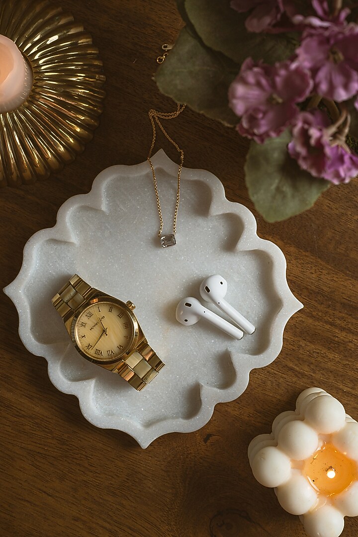 White Marble Small Tray by Kaksh studio at Pernia's Pop Up Shop