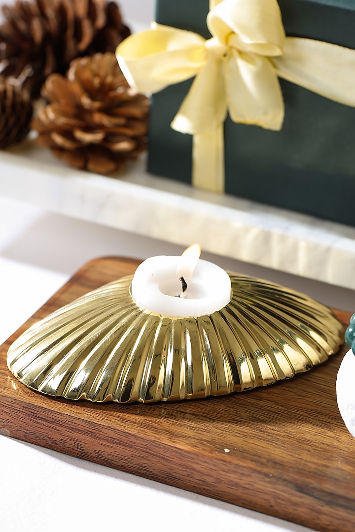 Candle Holder & Bracelet Festive Gift Hamper by Kaksh studio at Pernia's Pop Up Shop