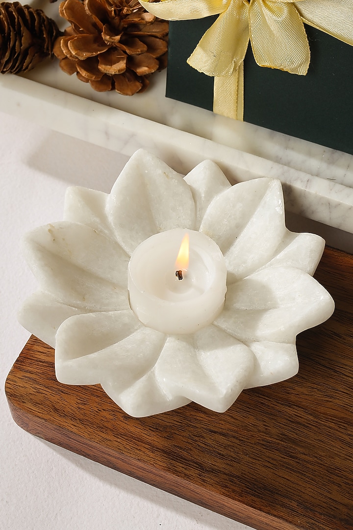 Candle Holder & Bracelet Festive Gift Hamper by Kaksh studio at Pernia's Pop Up Shop