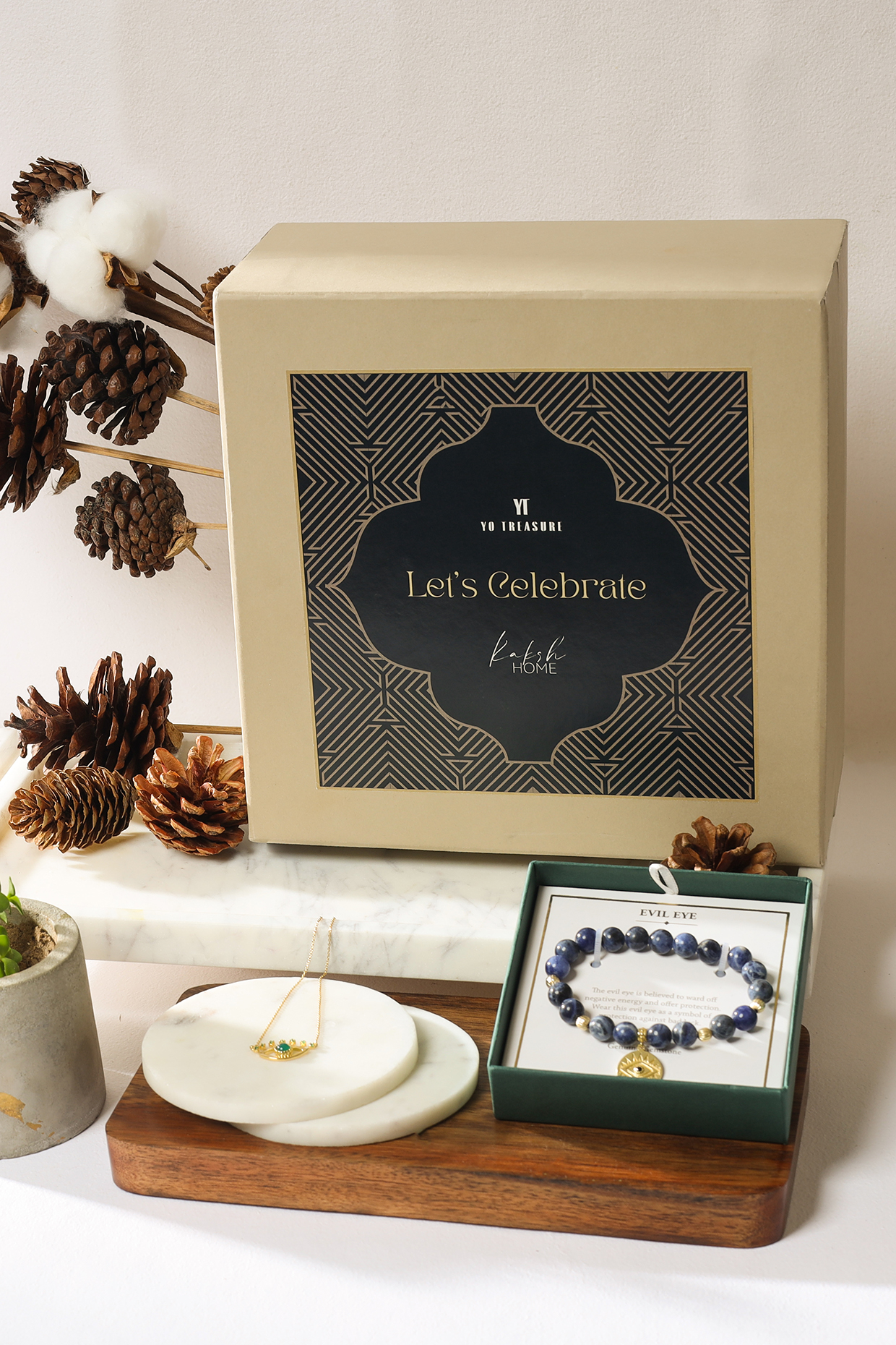 Festive Gift Hamper by Kaksh studio at Pernia's Pop Up Shop