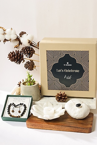 Festive Gift Hamper by Kaksh studio