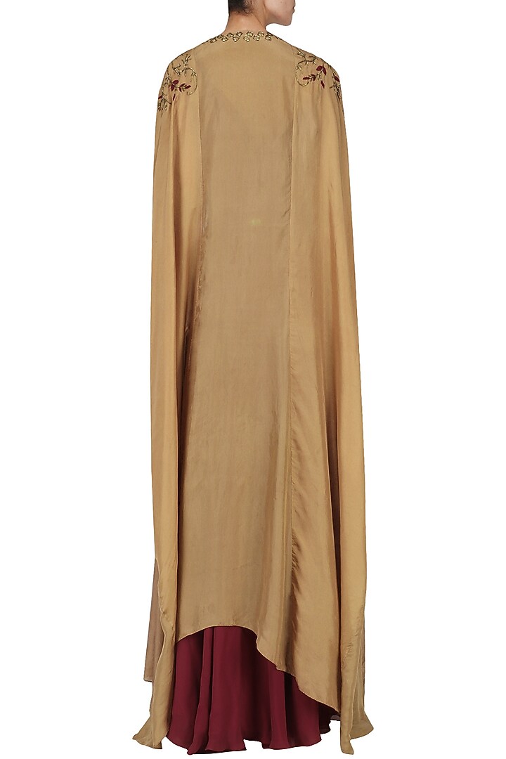 Maroon singlet kurta with cape jacket available only at Pernia's Pop Up Shop.