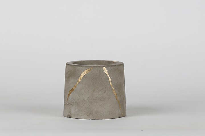 Grey Concrete Planter by Kaksh studio at Pernia's Pop Up Shop