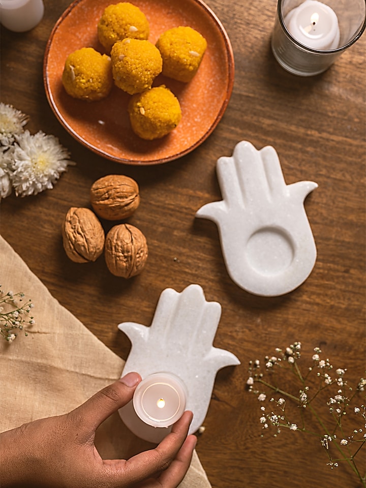 White Marble Hamza Hand Tea Light Holder by Kaksh studio