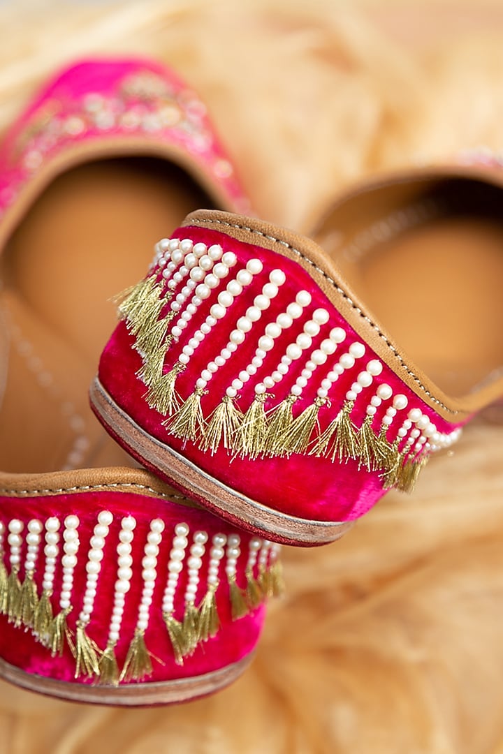Rani Pink Embroidered Juttis by Kala India at Pernia's Pop Up Shop