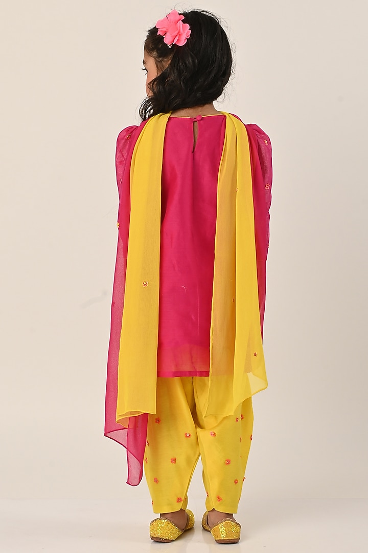 Fuchsia Pink Chanderi Dabka & Sequin Embroidered Kurta Set For Girls by Klistel at Pernia's Pop Up Shop