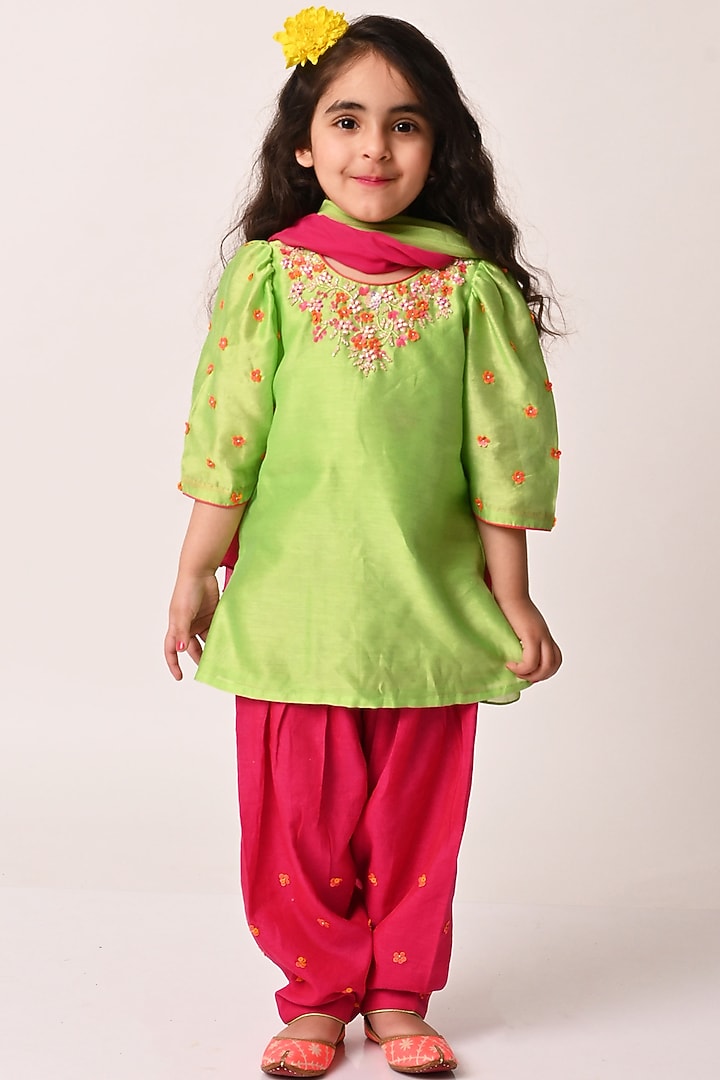 Parrot Green Chanderi Sequin Embroidered Kurta Set For Girls by Klistel at Pernia's Pop Up Shop