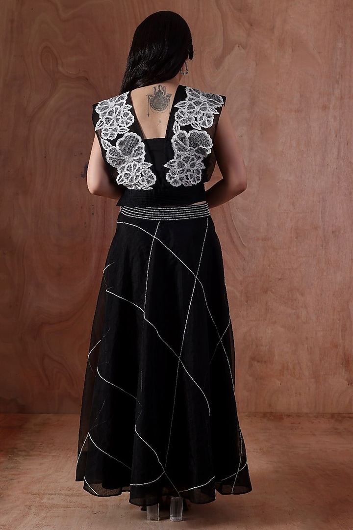 Black Organza Floral Embroidered Skirt Set by Kliitche by Isha Kedia at Pernia's Pop Up Shop