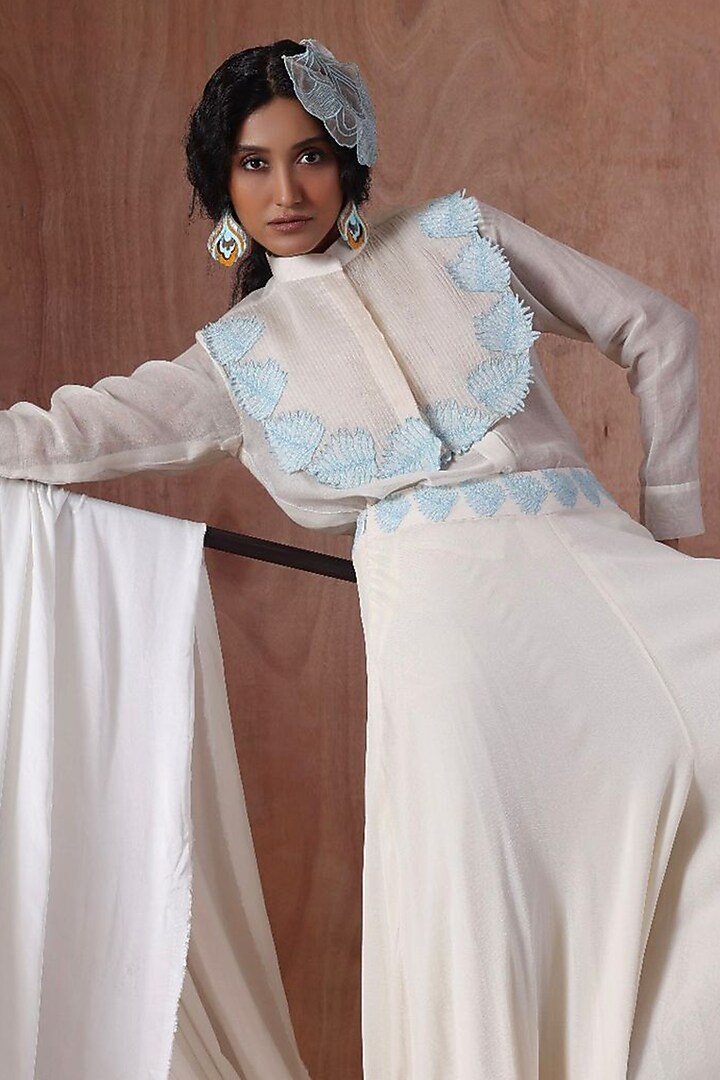 Ivory Chanderi & Cotton Embroidered Co-Ord Set by Kliitche by Isha Kedia at Pernia's Pop Up Shop