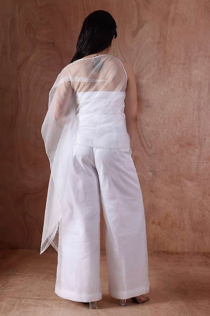 White Organza Flora Embroidered Co-Ord Set by Kliitche by Isha Kedia at Pernia's Pop Up Shop