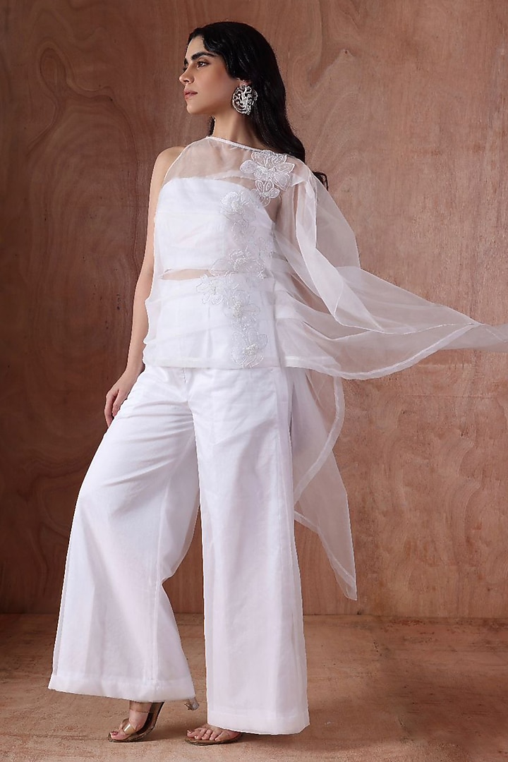 White Organza Flora Embroidered Co-Ord Set by Kliitche by Isha Kedia at Pernia's Pop Up Shop