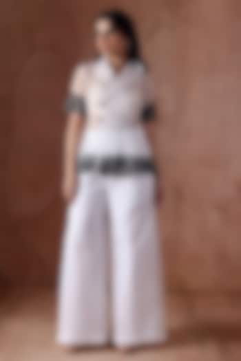 White Organza Flora Embroidered Co-Ord Set by Kliitche by Isha Kedia at Pernia's Pop Up Shop
