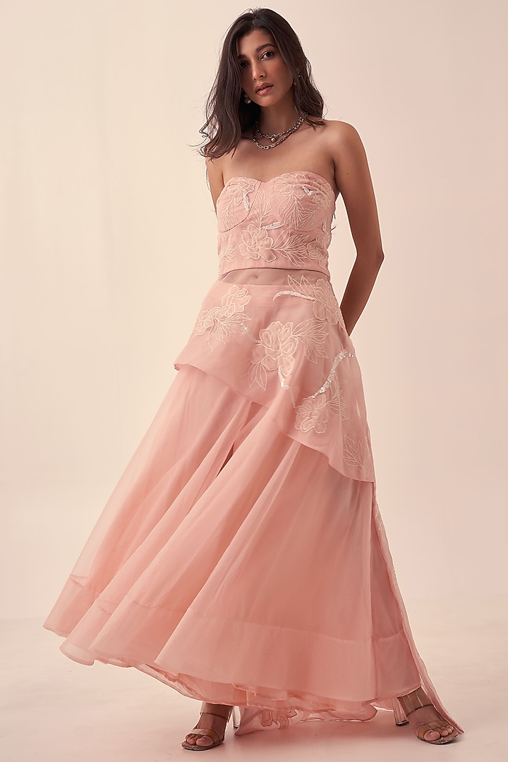 Blush Pink Organza & Taffeta Skirt Set by Kliitche by Isha Kedia at Pernia's Pop Up Shop